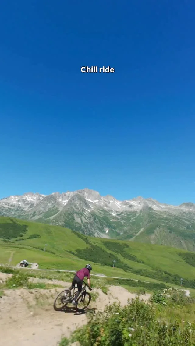 Une après midi vélo sur le BIKEPARK de Valmorel avec @paolo__jn 🤟

Rappel : Le bikepark est OUVERT ! 🟢

#enduro #vtt #montagne #feelgood